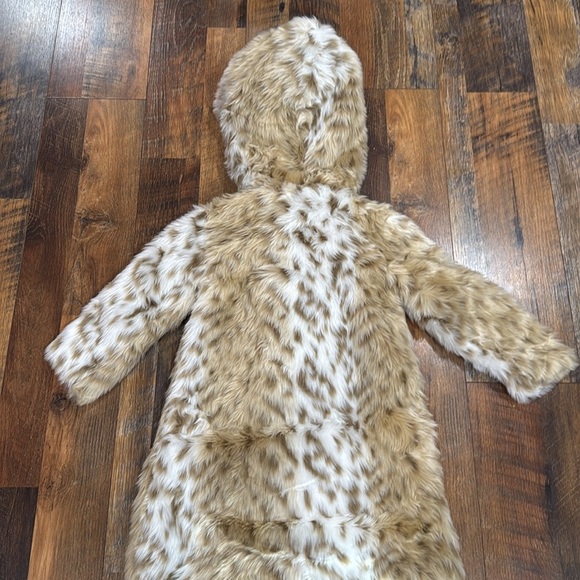 NWT iloveplum Official Limited Edition Kamala Coat in Snow Leopard (Med -Size 6) - Picture 4 of 10